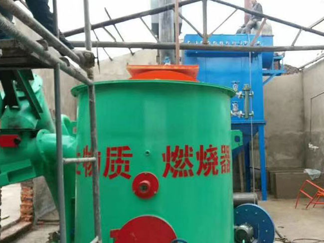 
壓塊燃燒機(jī)配套鍋爐